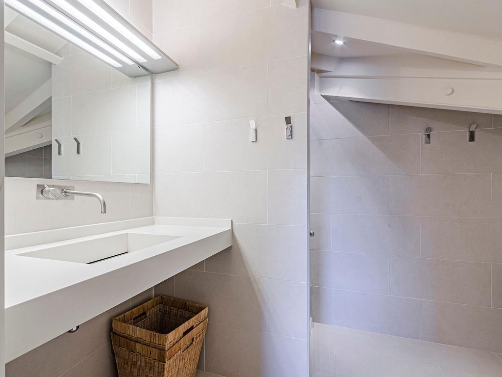 Flat in Barcelona, Spain, 202 m² - picture 11