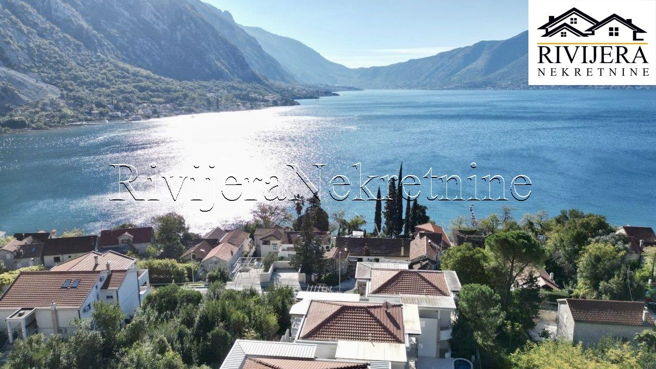 Villa in Orahovac, Montenegro, 300 m² - picture 3