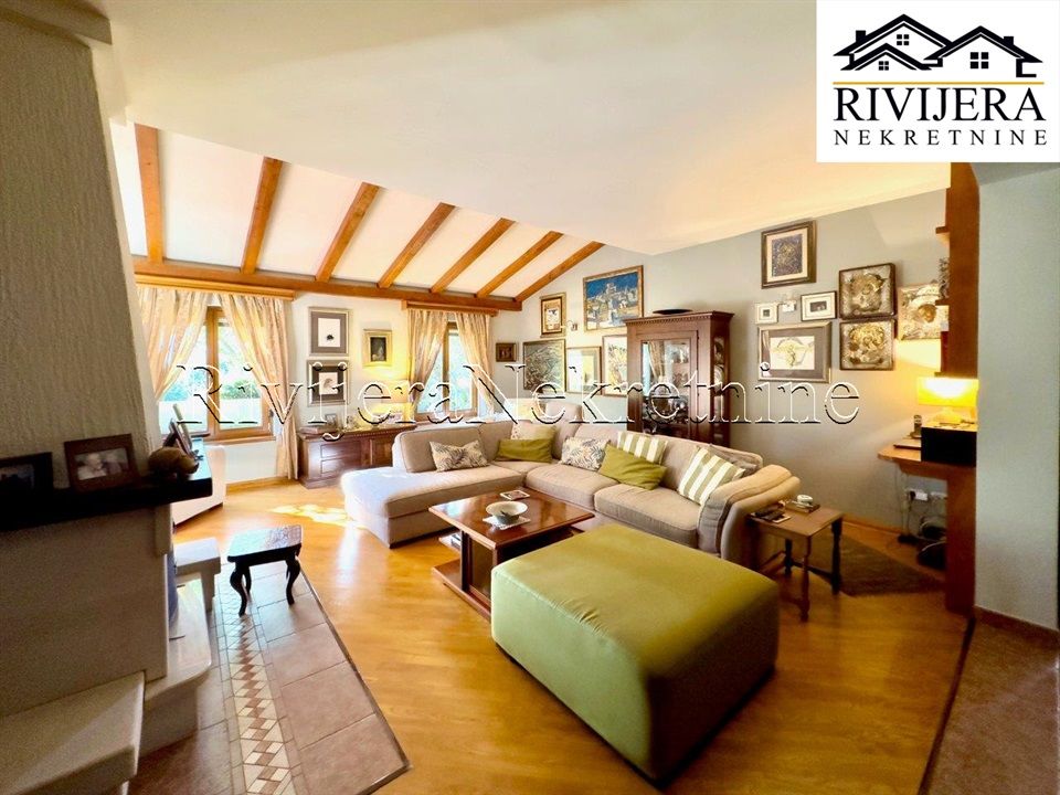 Villa in Orahovac, Montenegro, 300 m² - picture 15