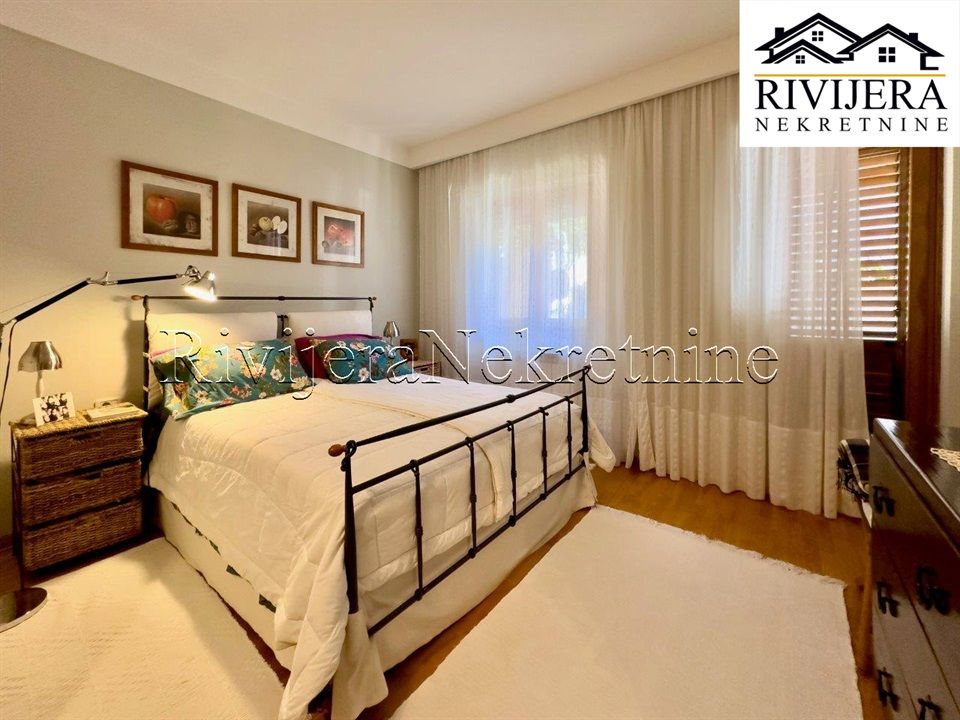 Villa in Orahovac, Montenegro, 300 m² - picture 17