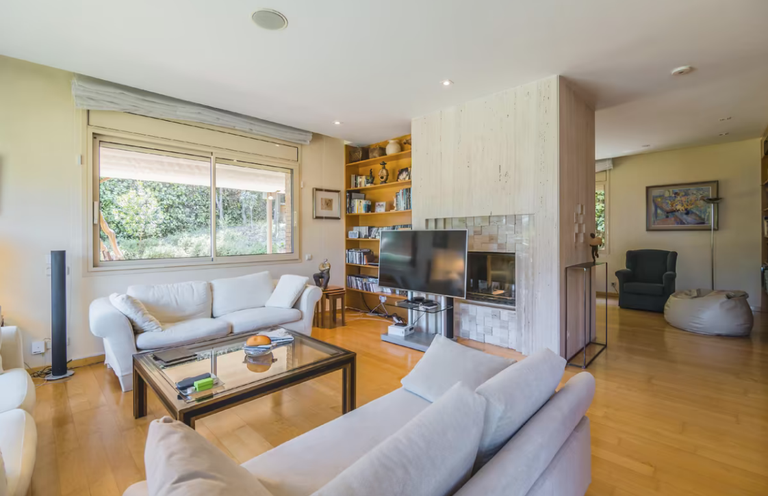 Casa en Barcelona, España, 686 m² - imagen 12