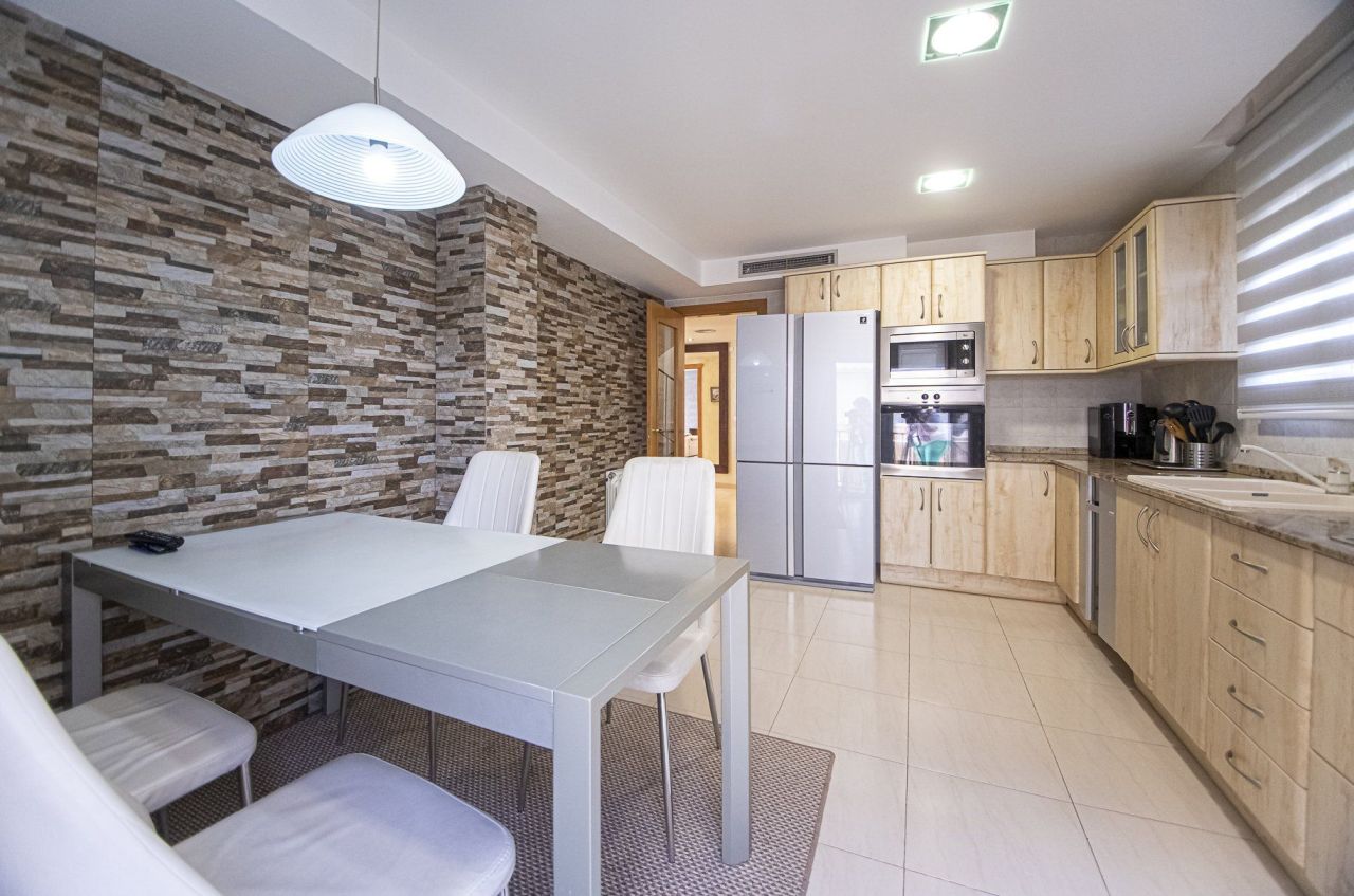 Townhouse on Costa Daurada, Spain, 240 m² - picture 12