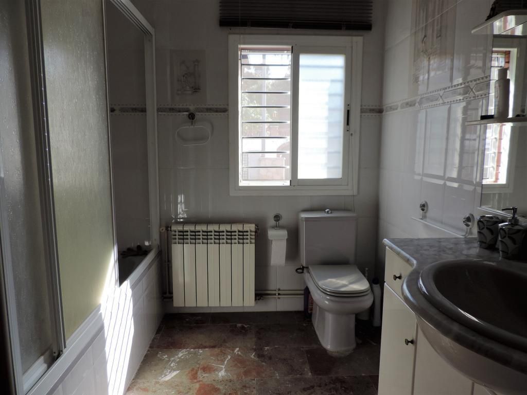 Haus in Barcelona, Spanien, 313 m² - Foto 13