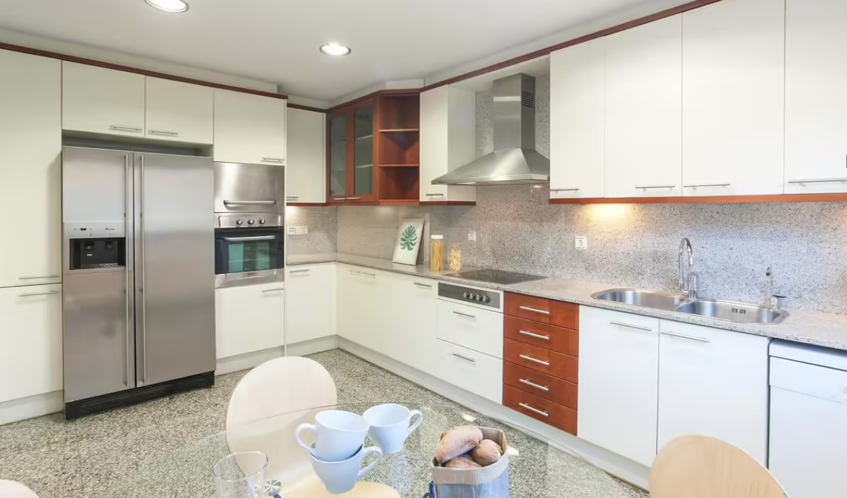 Maison urbaine à Barcelone, Espagne, 280 m² - image 13