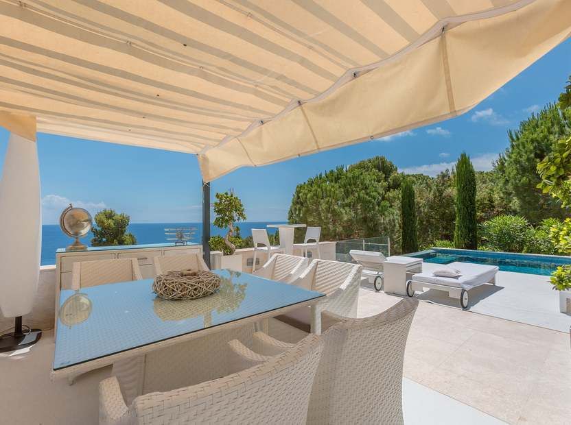 Casa en la Costa Brava, España, 532 m² - imagen 13