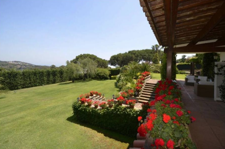 Casa en la Costa del Maresme, España, 1 332 m² - imagen 13