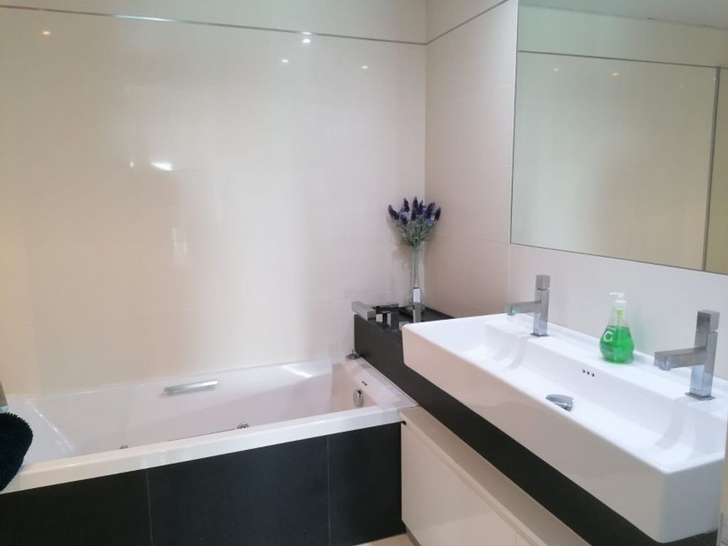 Wohnung in Barcelona, Spanien, 220 m² - Foto 14