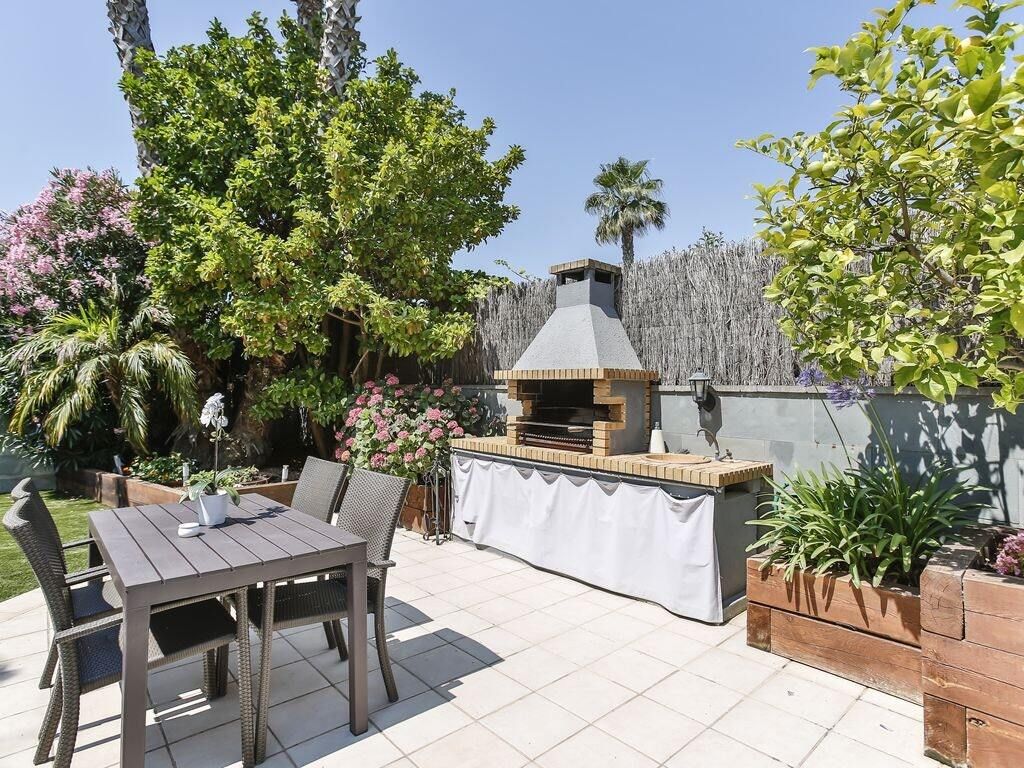 House in Barcelona, Spain, 496 m² - picture 14