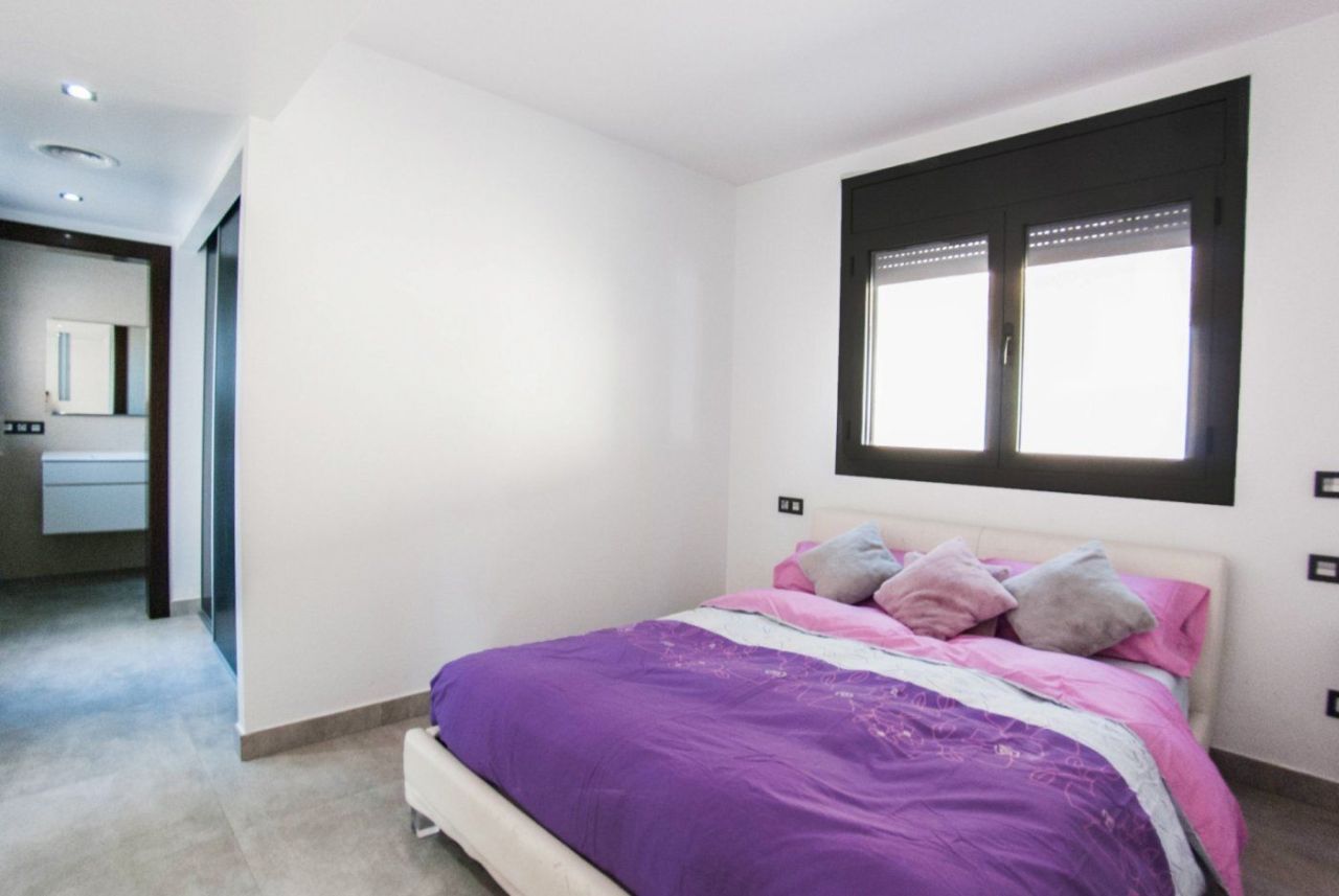 Casa en la Costa Brava, España, 584 m² - imagen 15