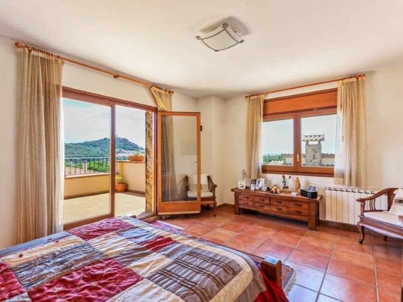 Casa en la Costa Brava, España, 274 m² - imagen 16