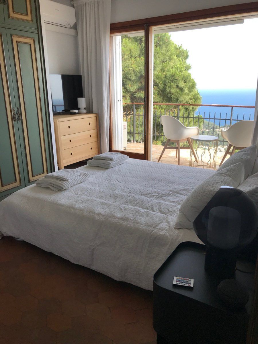 Casa en la Costa Brava, España, 442 m² - imagen 16