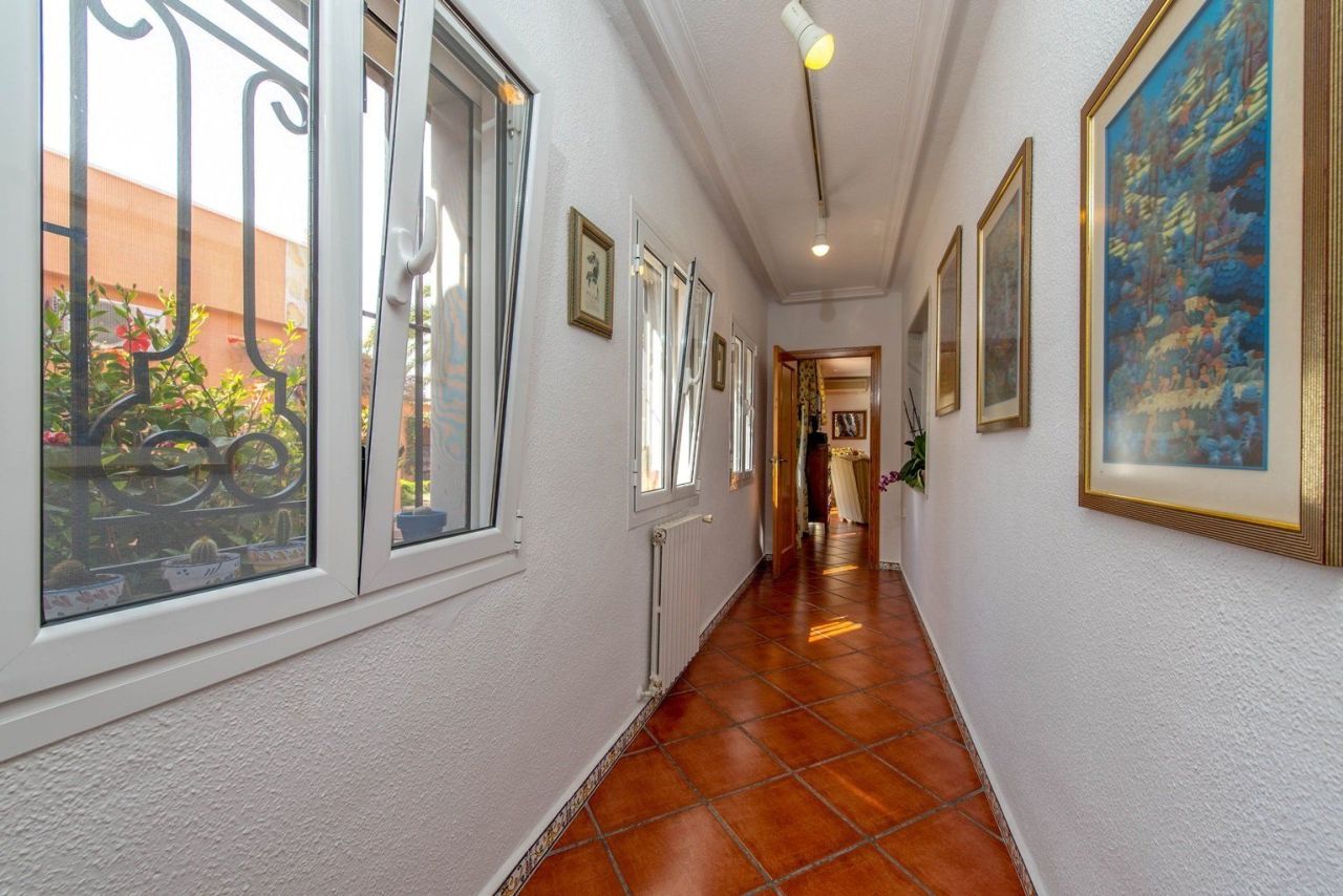 Casa en la Costa Blanca, España, 283 m² - imagen 16