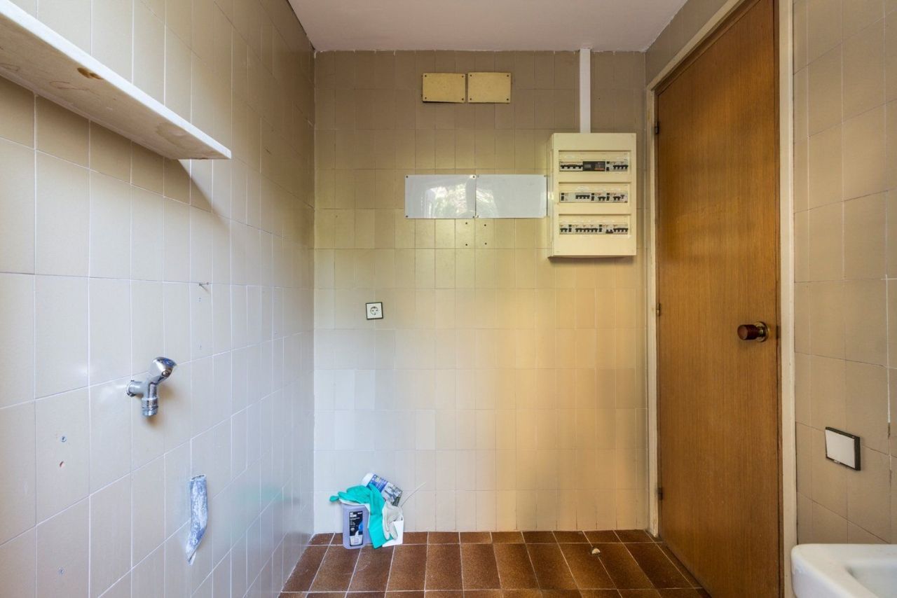 Casa en Barcelona, España, 706 m² - imagen 16