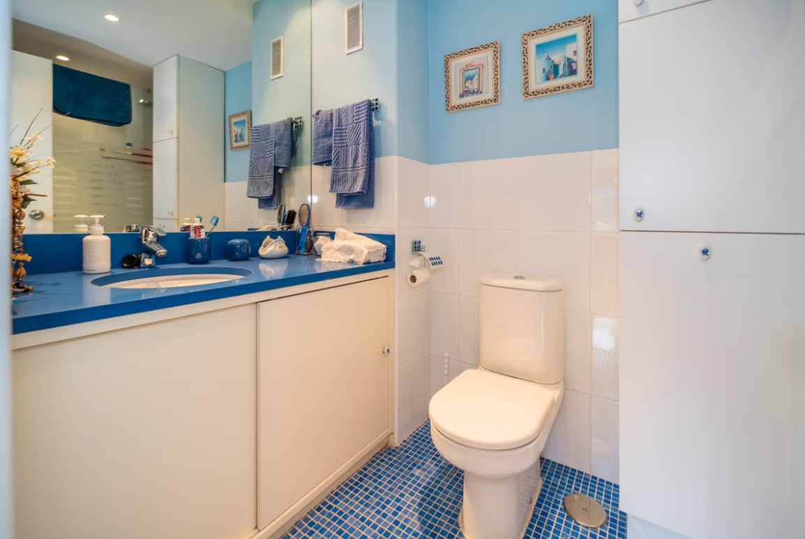 Flat in Madrid, Spain, 130 m² - picture 17