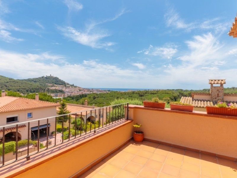 Casa en la Costa Brava, España, 274 m² - imagen 17