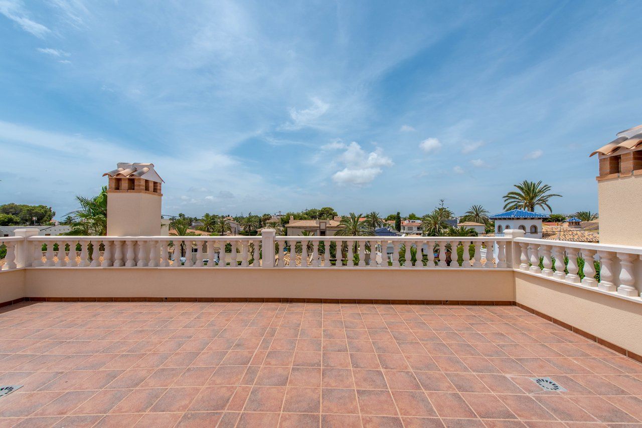 Casa en la Costa Blanca, España, 220 m² - imagen 17