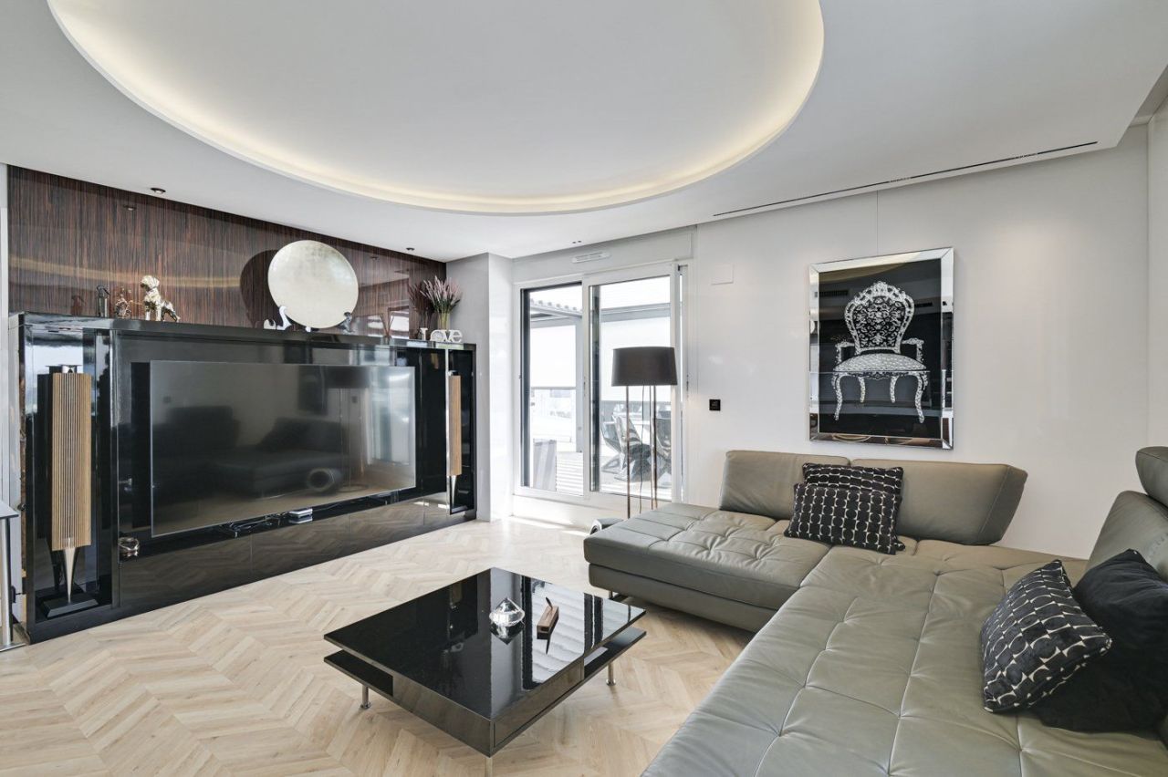 Flat in Barcelona, Spain, 222 m² - picture 17