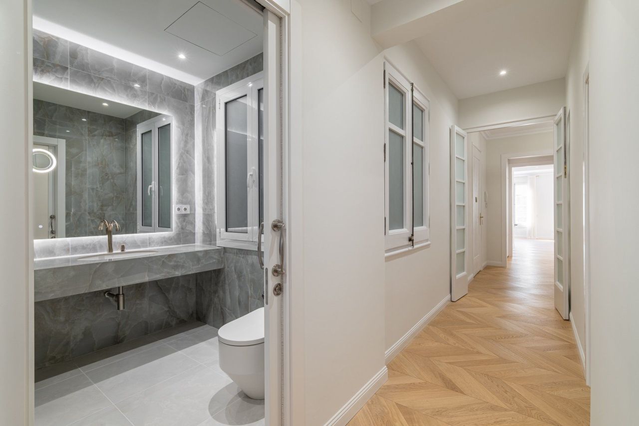 Appartement à Barcelone, Espagne, 140 m² - image 18