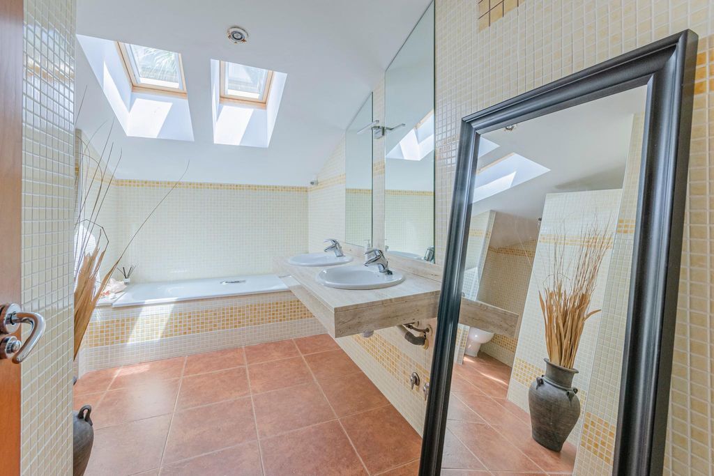 Casa a Costa del Garraf, Spagna, 305 m² - foto 18