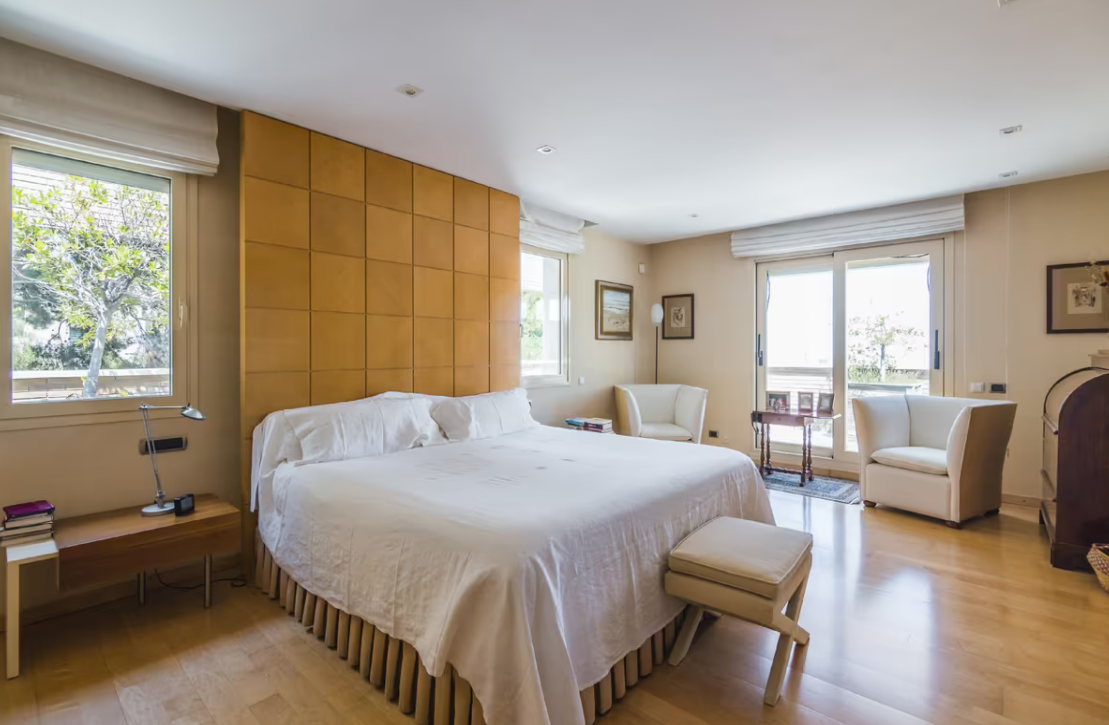 Casa en Barcelona, España, 686 m² - imagen 18