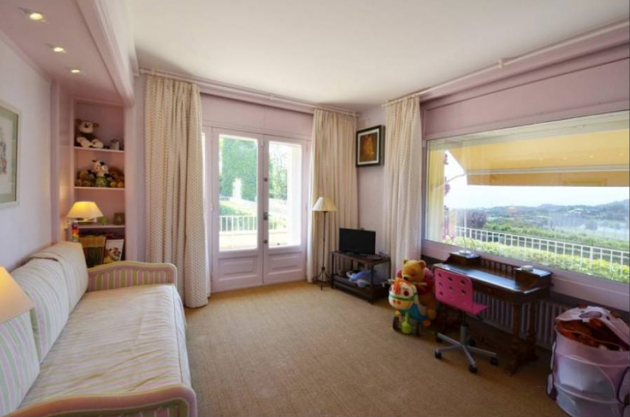 Casa en la Costa del Maresme, España, 1 332 m² - imagen 18