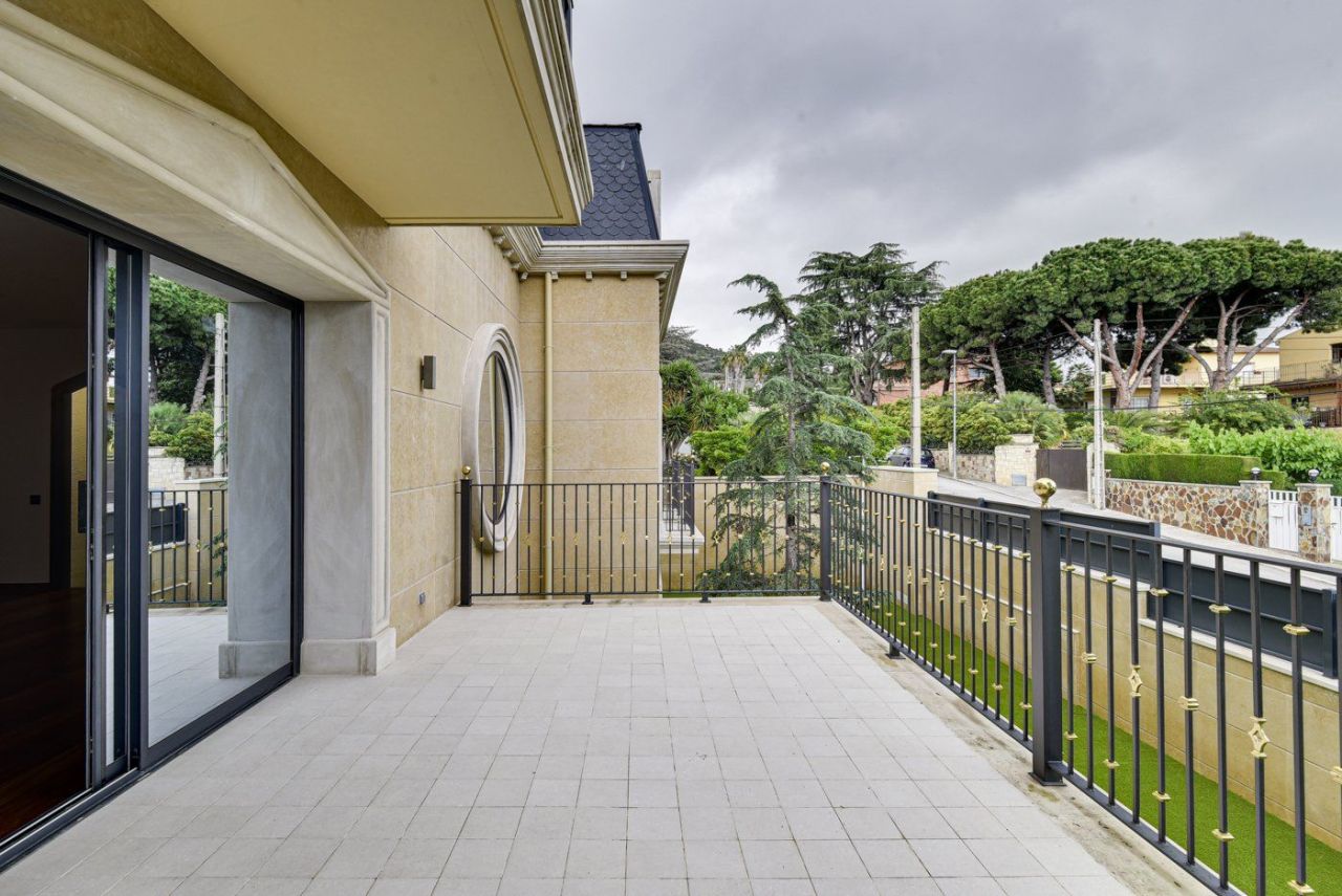 Casa en Barcelona, España, 2 000 m² - imagen 19