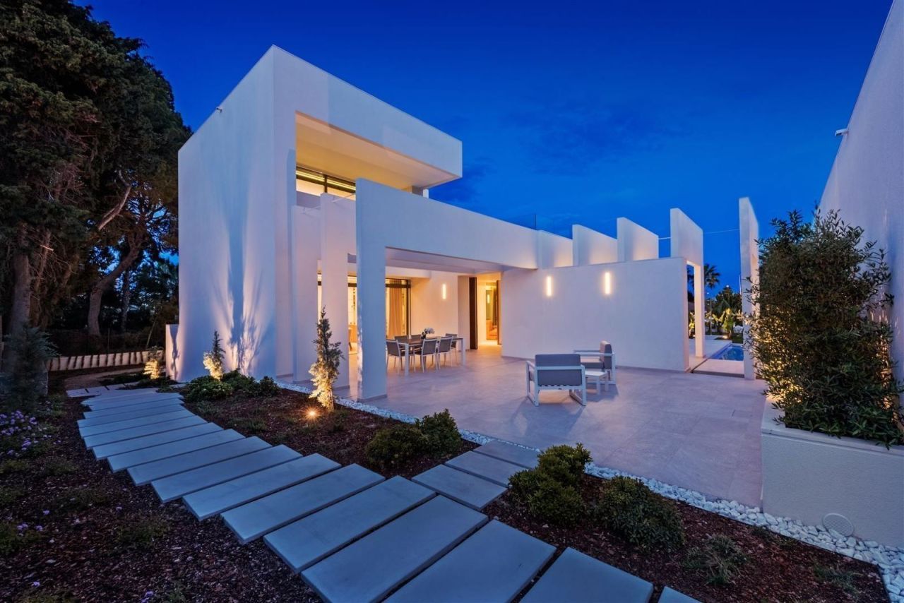 Casa en la Costa Blanca, España, 300 m² - imagen 19