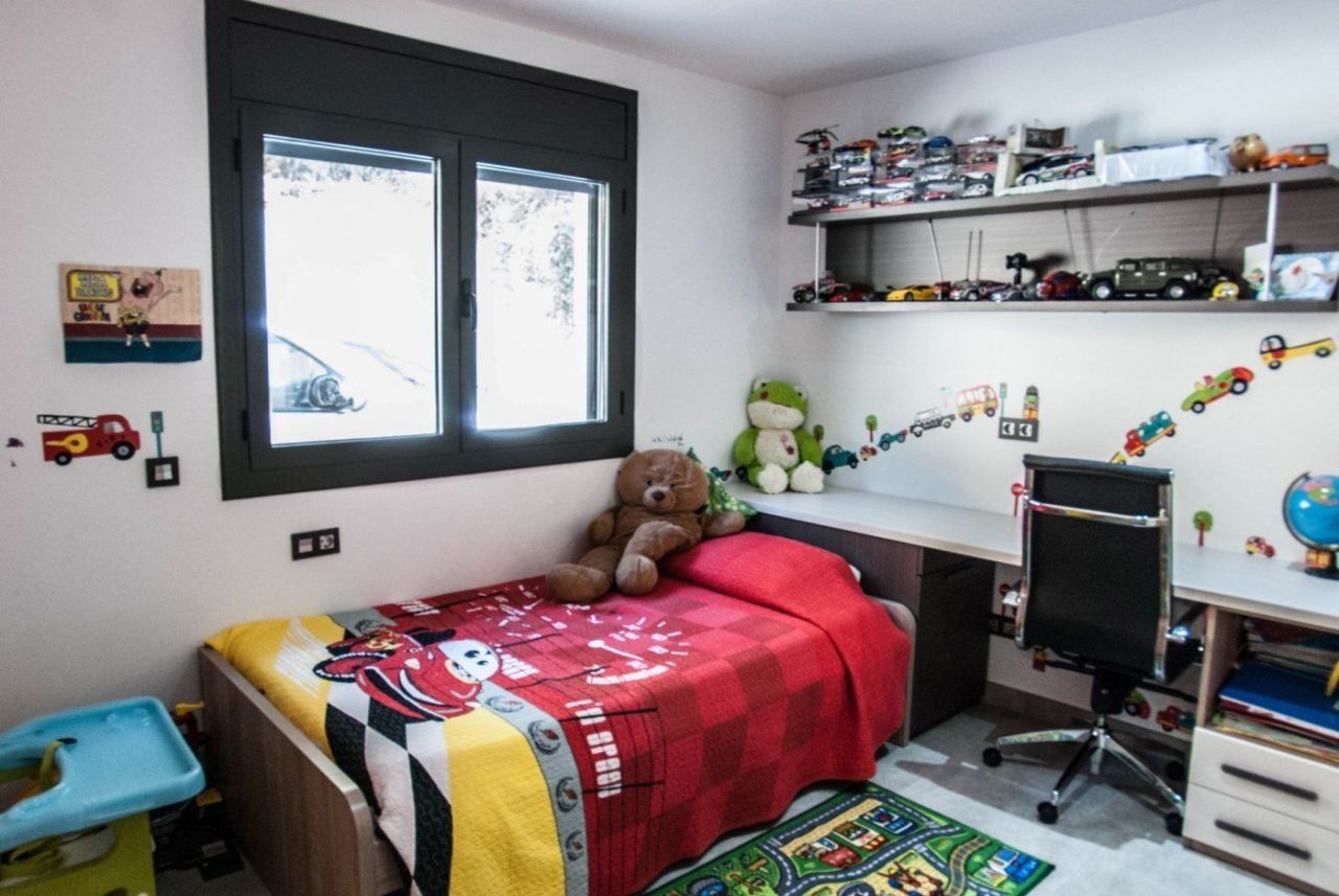 Casa en la Costa Brava, España, 584 m² - imagen 19