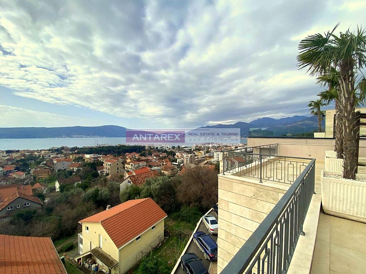 Apartment in Tivat, Montenegro, 55 m² - Foto 1