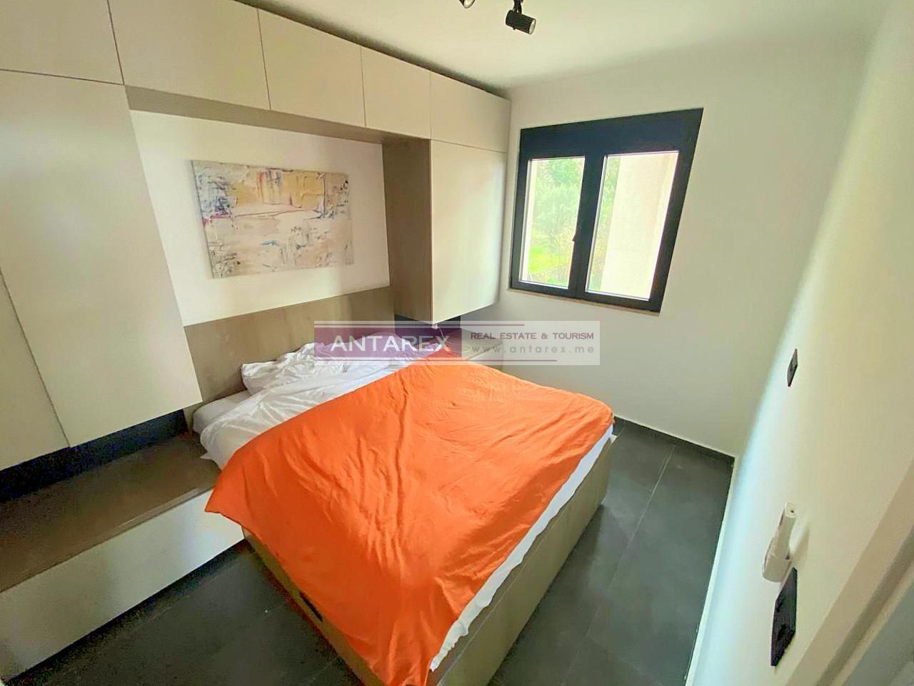 Appartement à Tivat, Monténégro, 55 m² - image 4