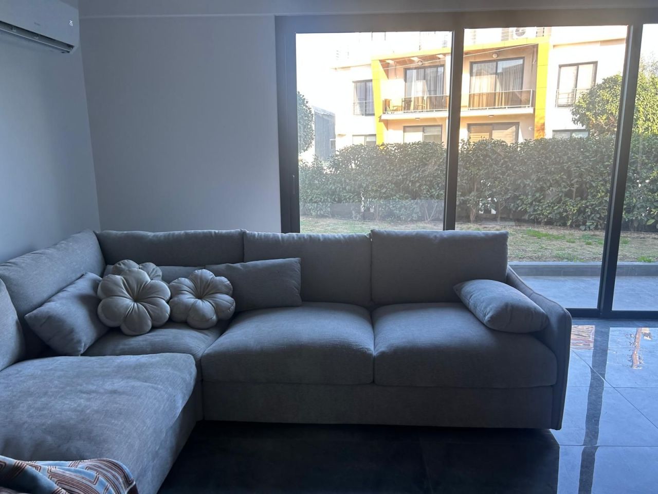 Apartment in Kyrenia, Cyprus, 85 m² - picture 9