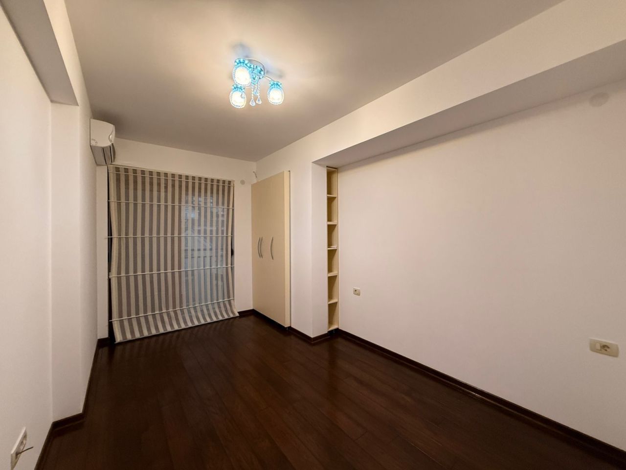 Piso en Budva, Montenegro, 152 m² - imagen 11