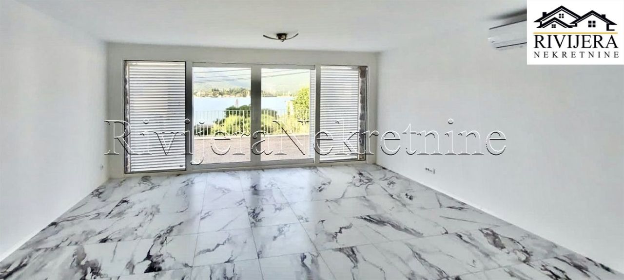 Villa in Tivat, Montenegro, 90 m² - picture 3