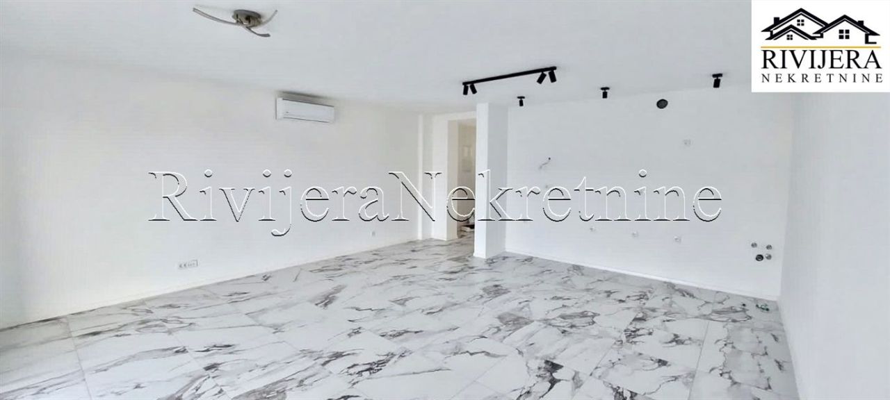 Villa in Tivat, Montenegro, 90 m² - picture 9