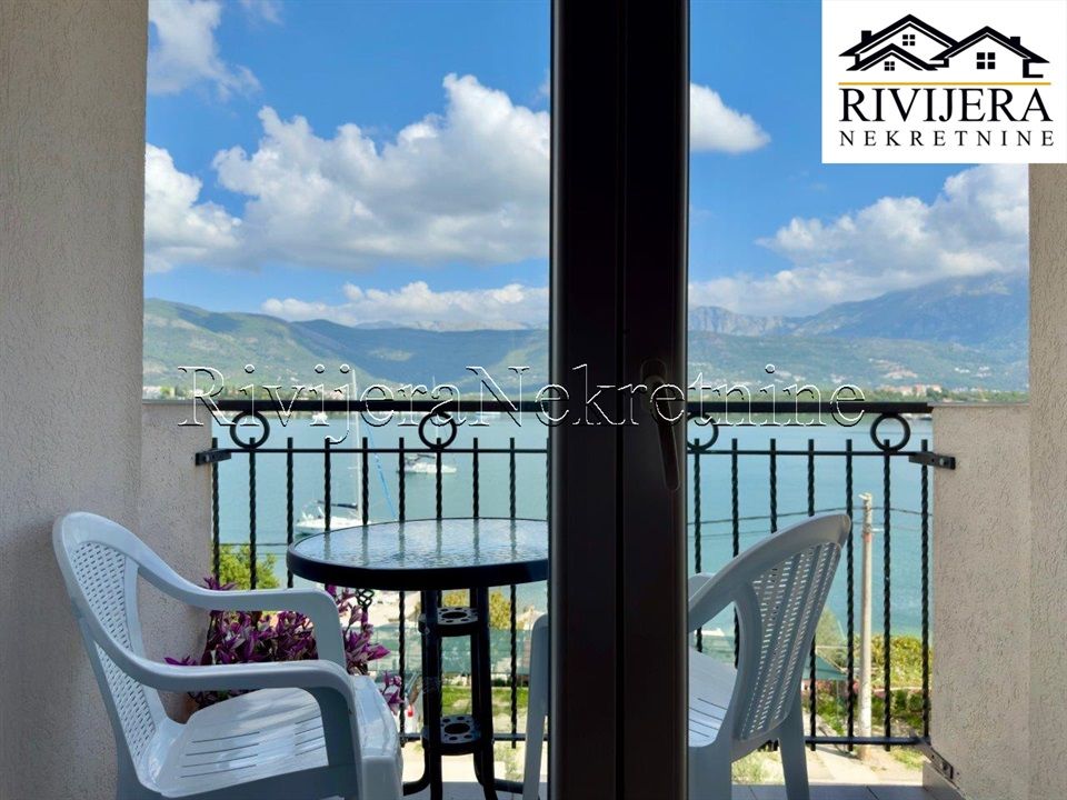 Villa en Tivat, Montenegro, 370 m² - imagen 4