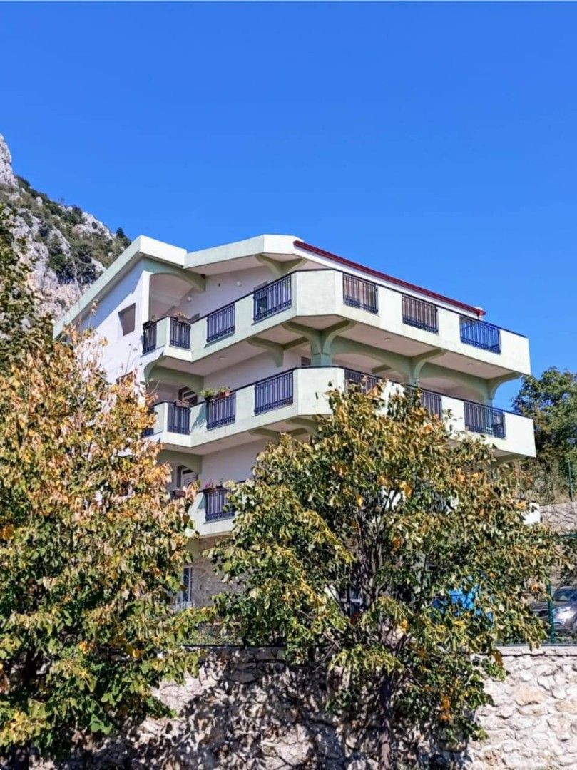 Casa en Sutomore, Montenegro, 450 m² - imagen 17