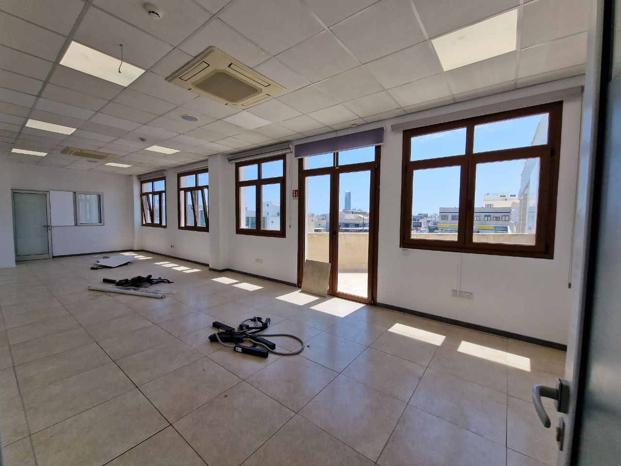 Office in Limassol, Cyprus, 495 m² - picture 1