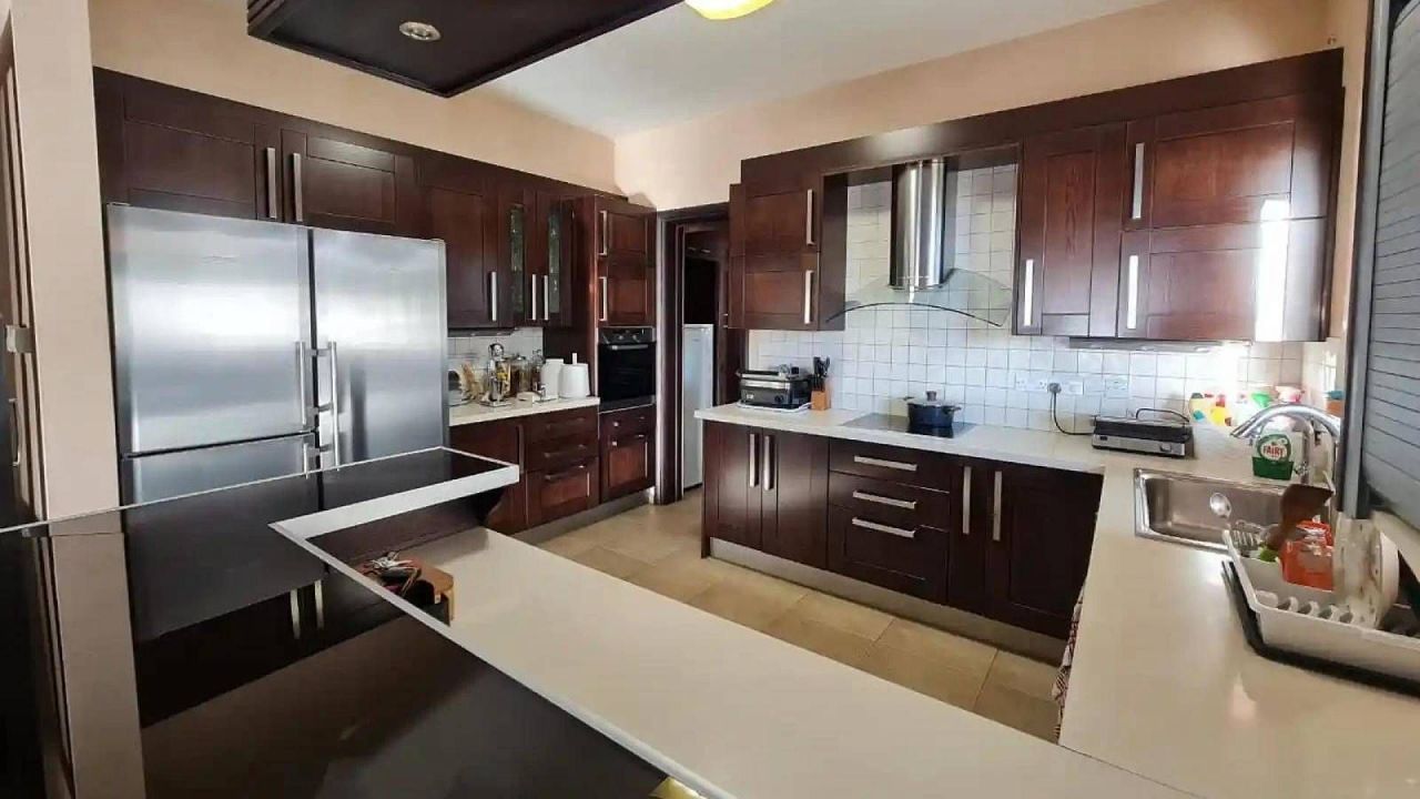 Maison à Konia, Chypre, 821 m² - image 3