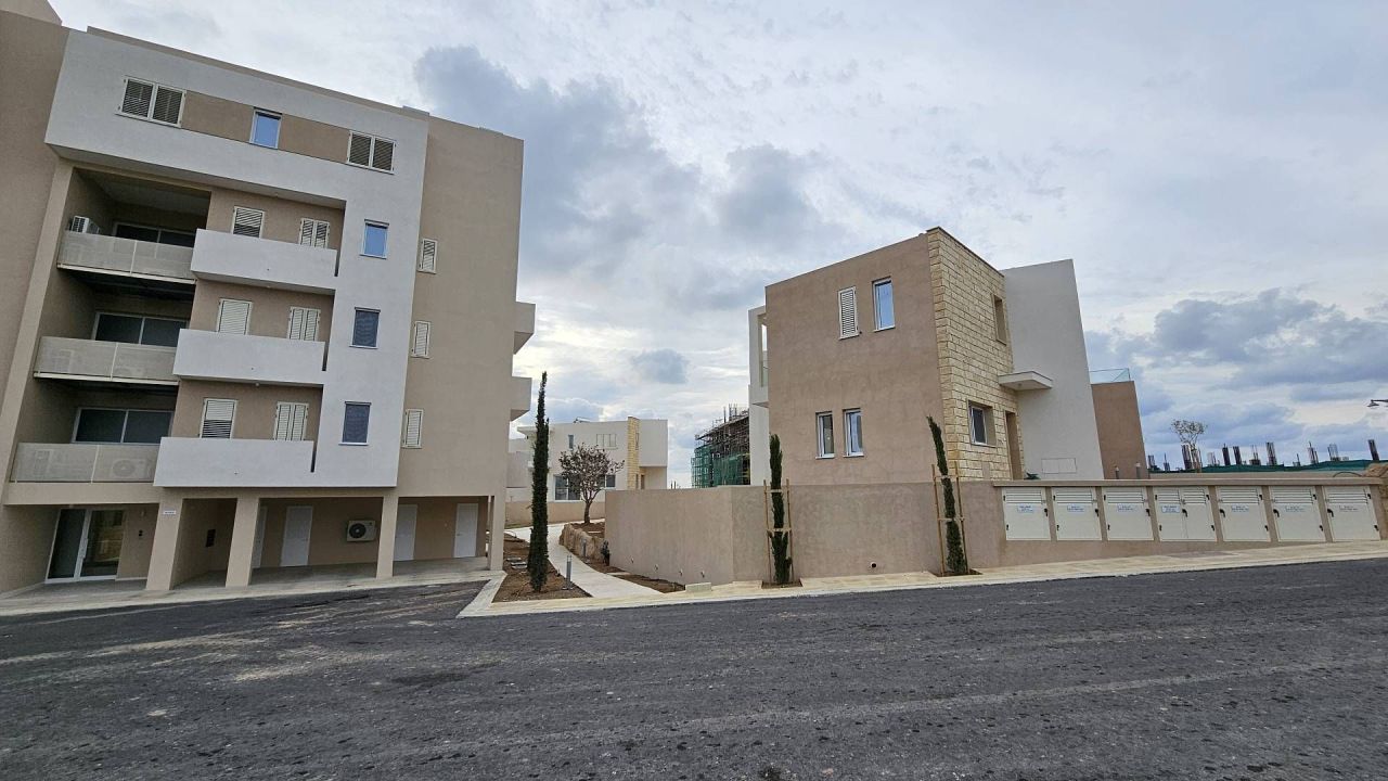 Flat in Chlorakas, Cyprus, 75 m² - picture 5