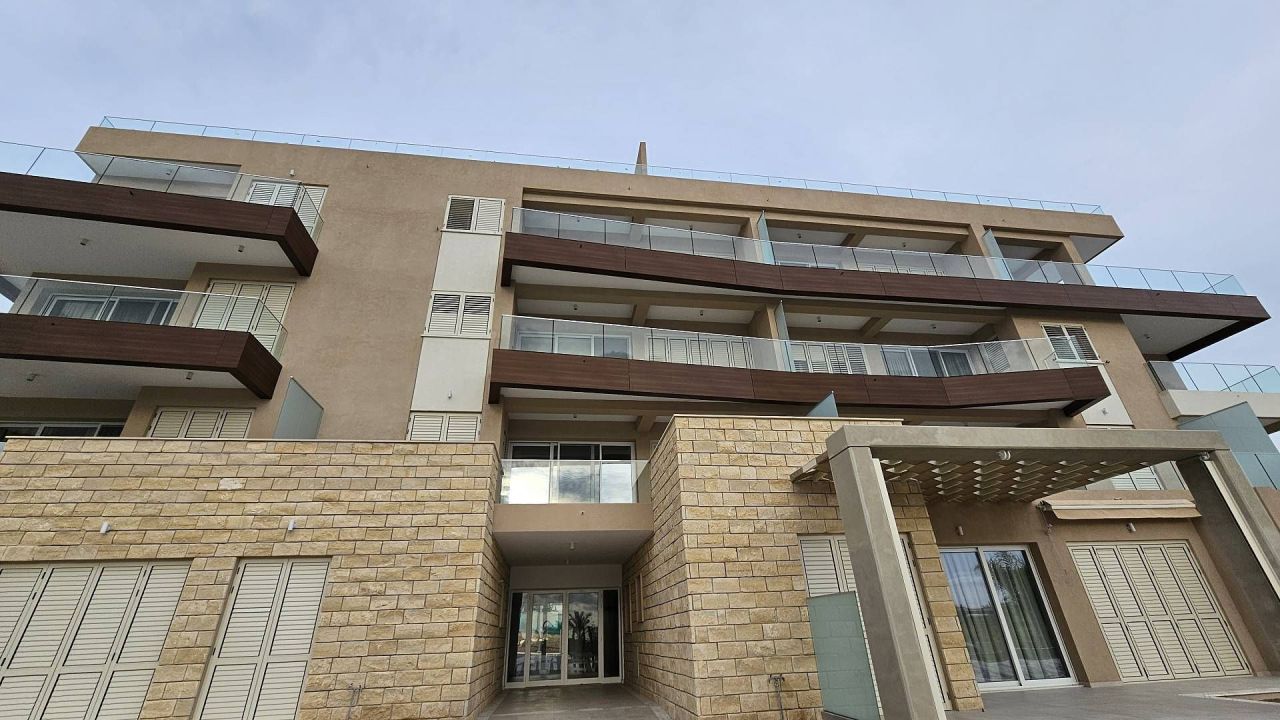 Flat in Chlorakas, Cyprus, 75 m² - picture 12