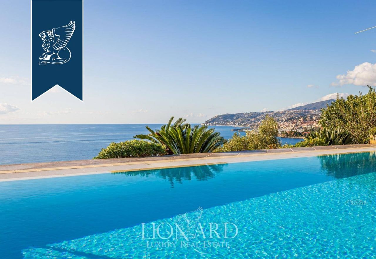 Villa in San Remo, Italy, 180 m² - picture 1