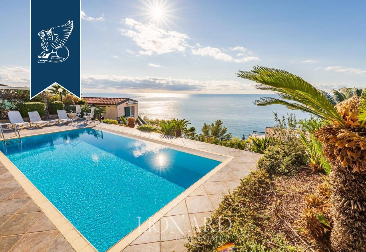 Villa in San Remo, Italien, 180 m² - Foto 4