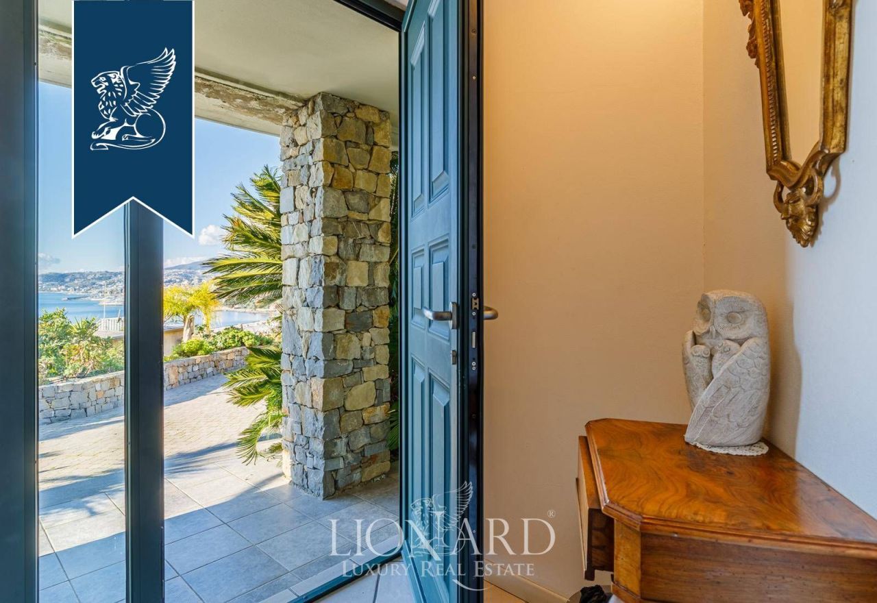 Villa in San Remo, Italien, 180 m² - Foto 16