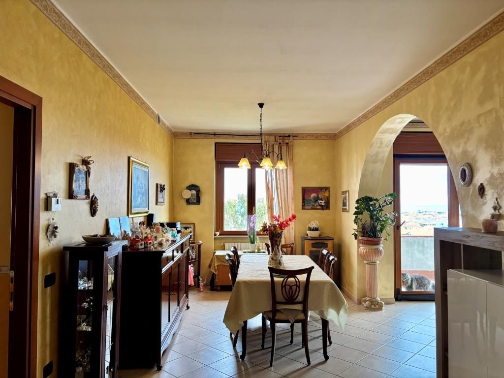 Piso en Silvi, Italia, 177 m² - imagen 3