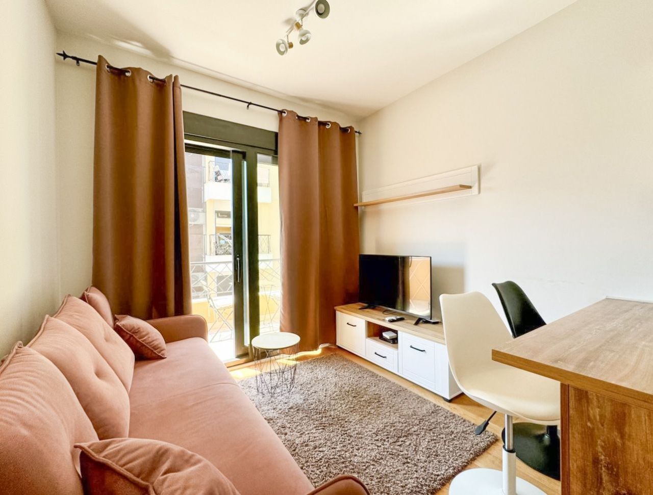 Wohnung in Tivat, Montenegro, 38 m² - Foto 1