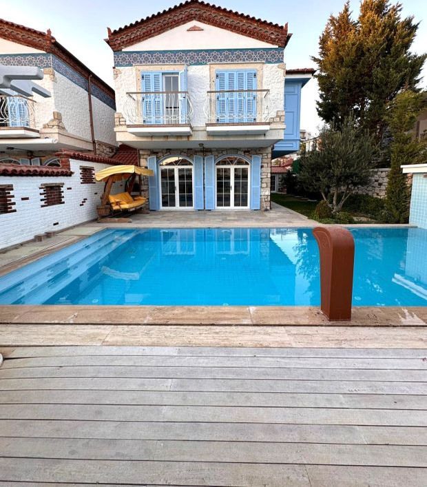 Villa in Cesme, Turkey, 150 m² - picture 1