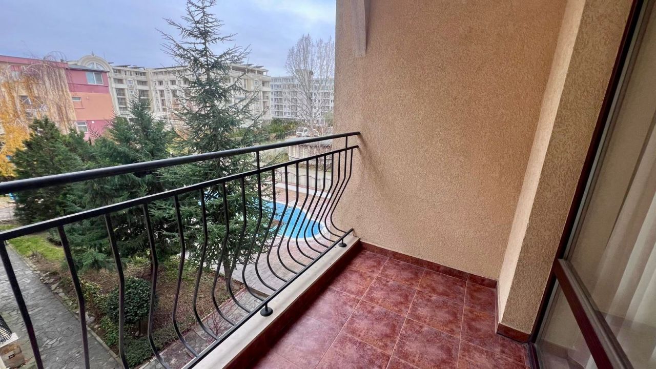 Flat at Sunny Beach, Bulgaria - picture 13