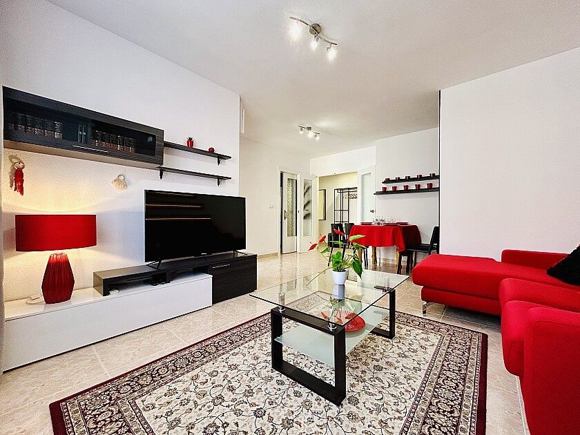 Apartment in Torrevieja, Spain, 92 m² - picture 2