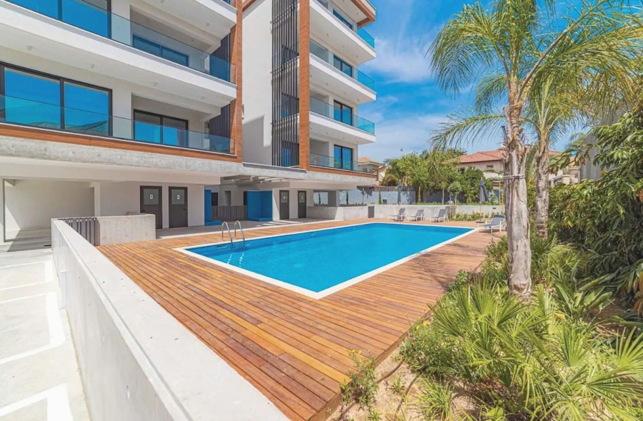 Piso en Germasogeia, Chipre, 164 m² - imagen 1