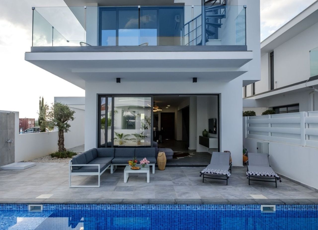Maison à Larnaca, Chypre, 213 m² - image 1